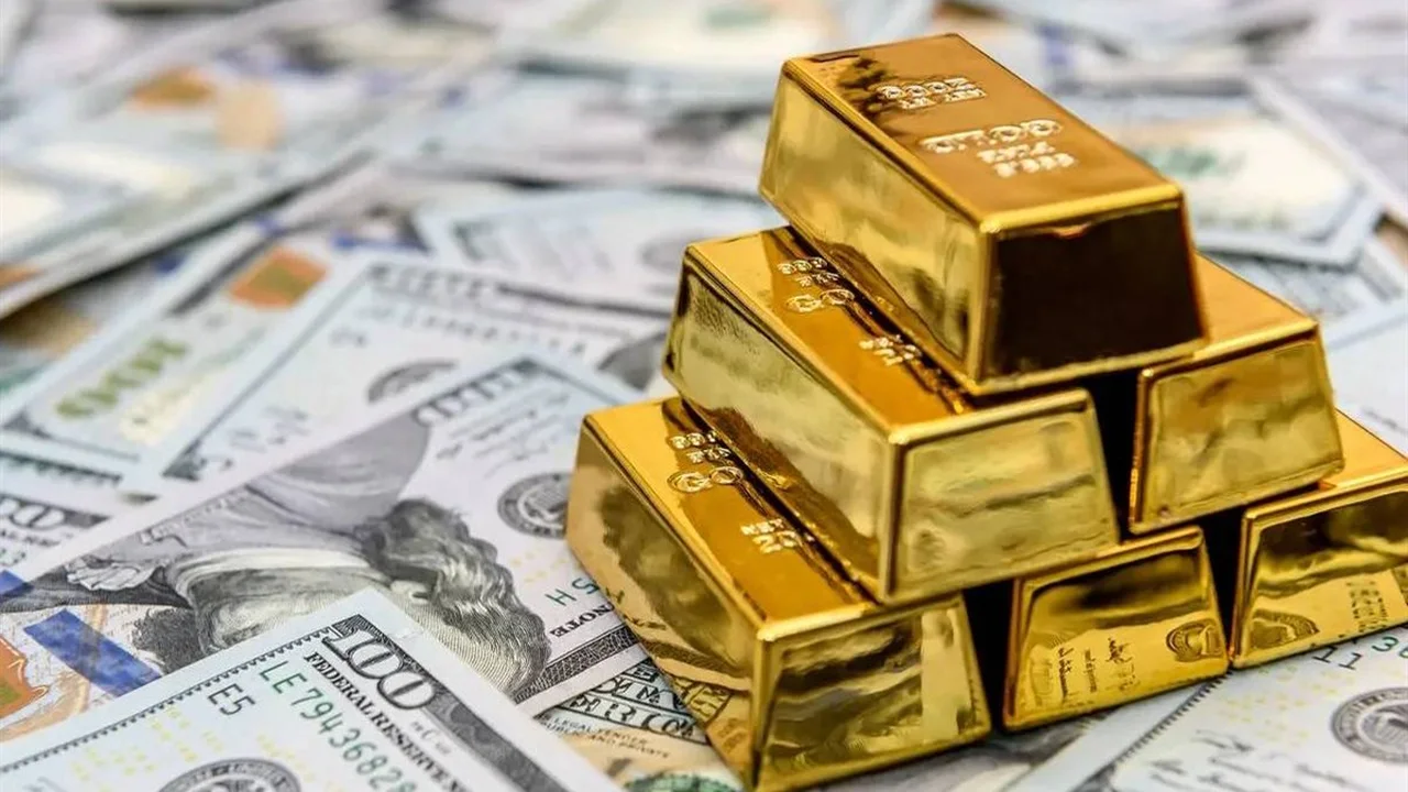 حالة من التذبذب تسيطر على الذهب وسط توقعات بمفاجآت جديدة في الأسعار